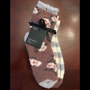 Free press fuzzy socks